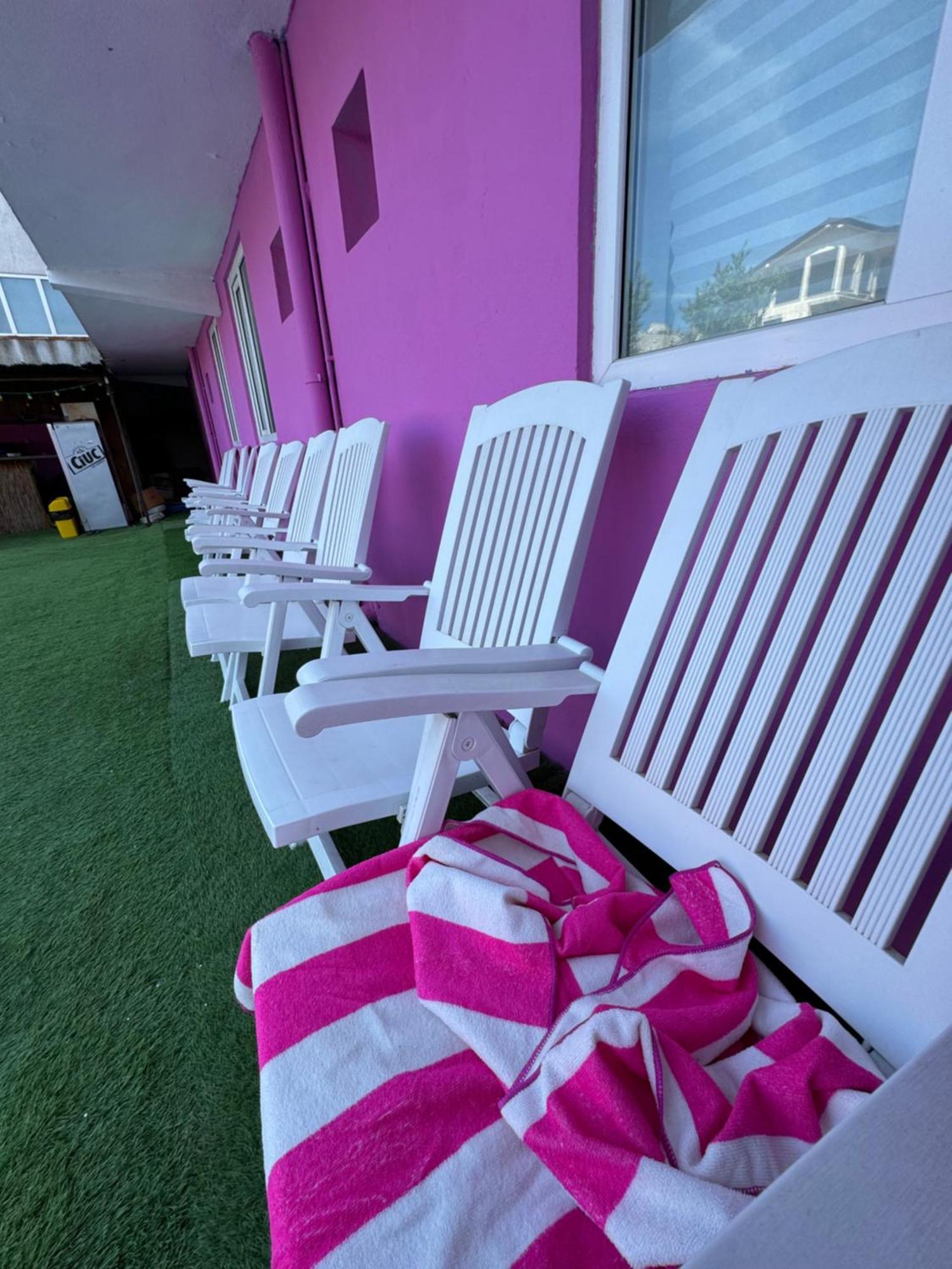 Casa Barbie Costinesti Hostel Exterior photo