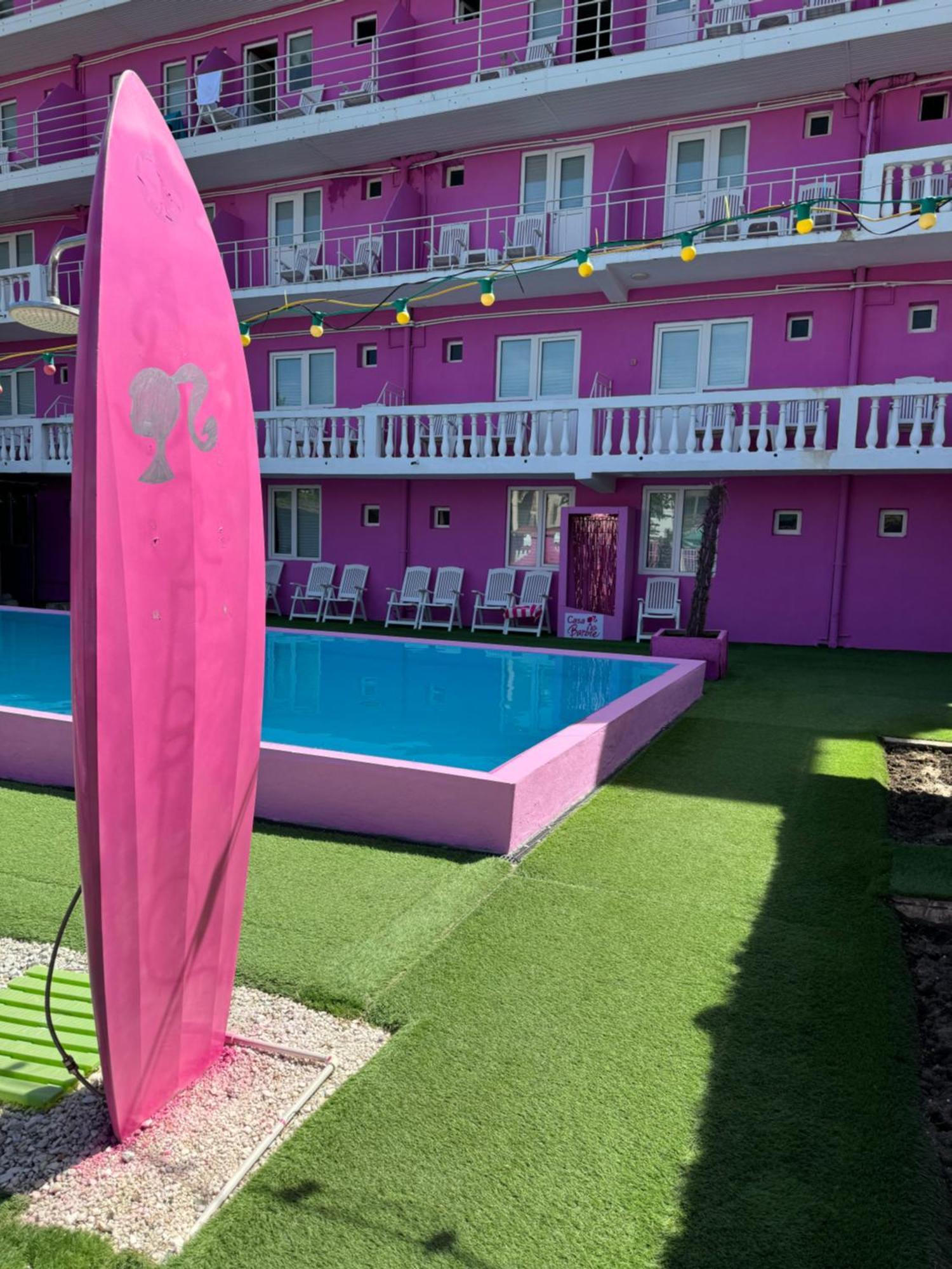 Casa Barbie Costinesti Hostel Exterior photo