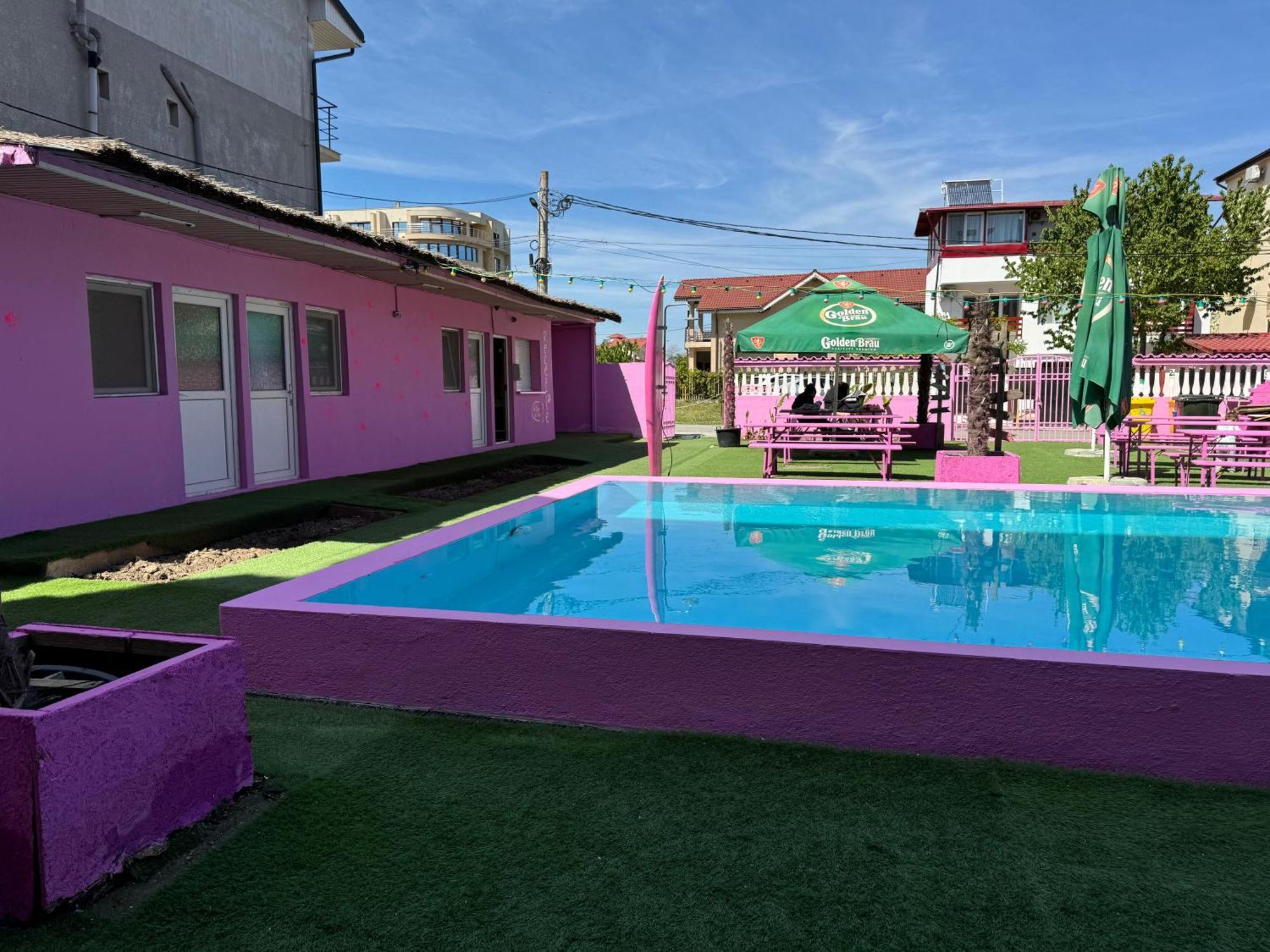 Casa Barbie Costinesti Hostel Exterior photo