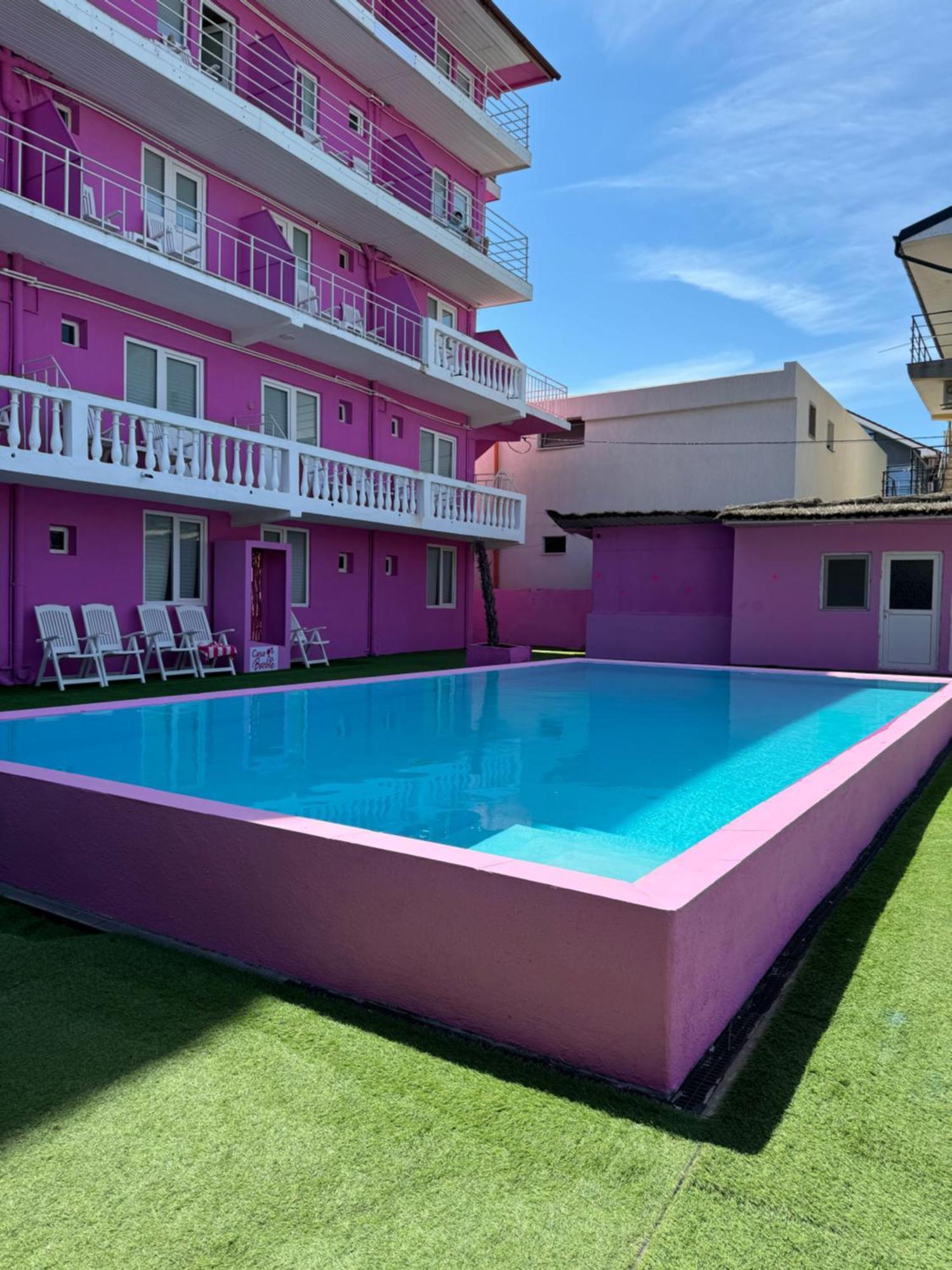 Casa Barbie Costinesti Hostel Exterior photo